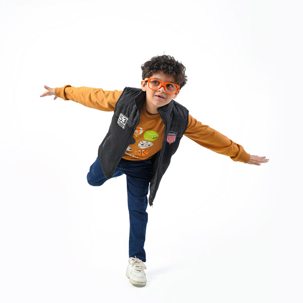 CREW NECK GRAPHIC T-SHIRT