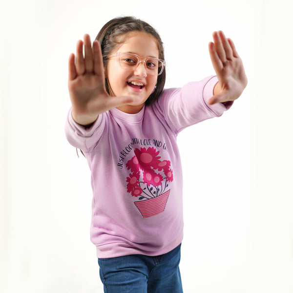 CREW NECK GRAPHIC T- SHIRT